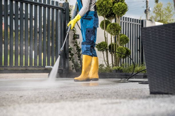 High-Pressure Cleaning